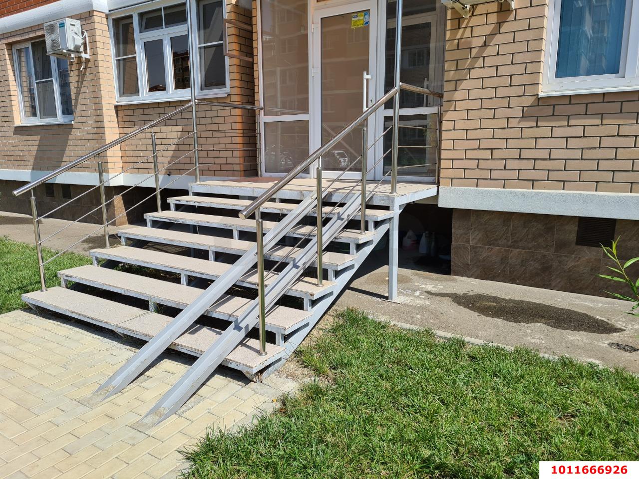 Фото №4: Торговое помещение 51&nbsp;м², 1/9&nbsp;эт. - Краснодар, Прикубанский внутригородской округ, мкр. жилой комплекс Спортивная Деревня, ул. Западный Обход, 42к3