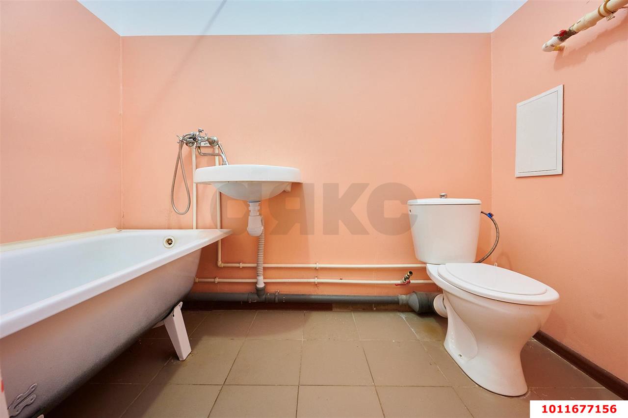 Фото №6: 1-комнатная квартира 44&nbsp;м², 16/16&nbsp;эт. - Краснодар, Прикубанский внутригородской округ, ЖК Кубанский, мкр. Завод Измерительных Приборов, ул. Зиповская, 46