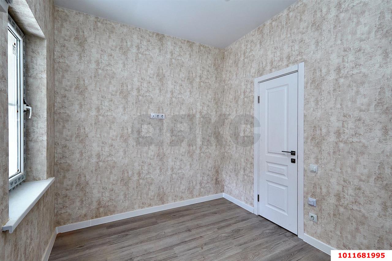 Фото №8: 2-комнатная квартира 42&nbsp;м², 1/1&nbsp;эт. - Краснодар, Западный внутригородской округ, мкр. Центральный, ул. Октябрьская, 161