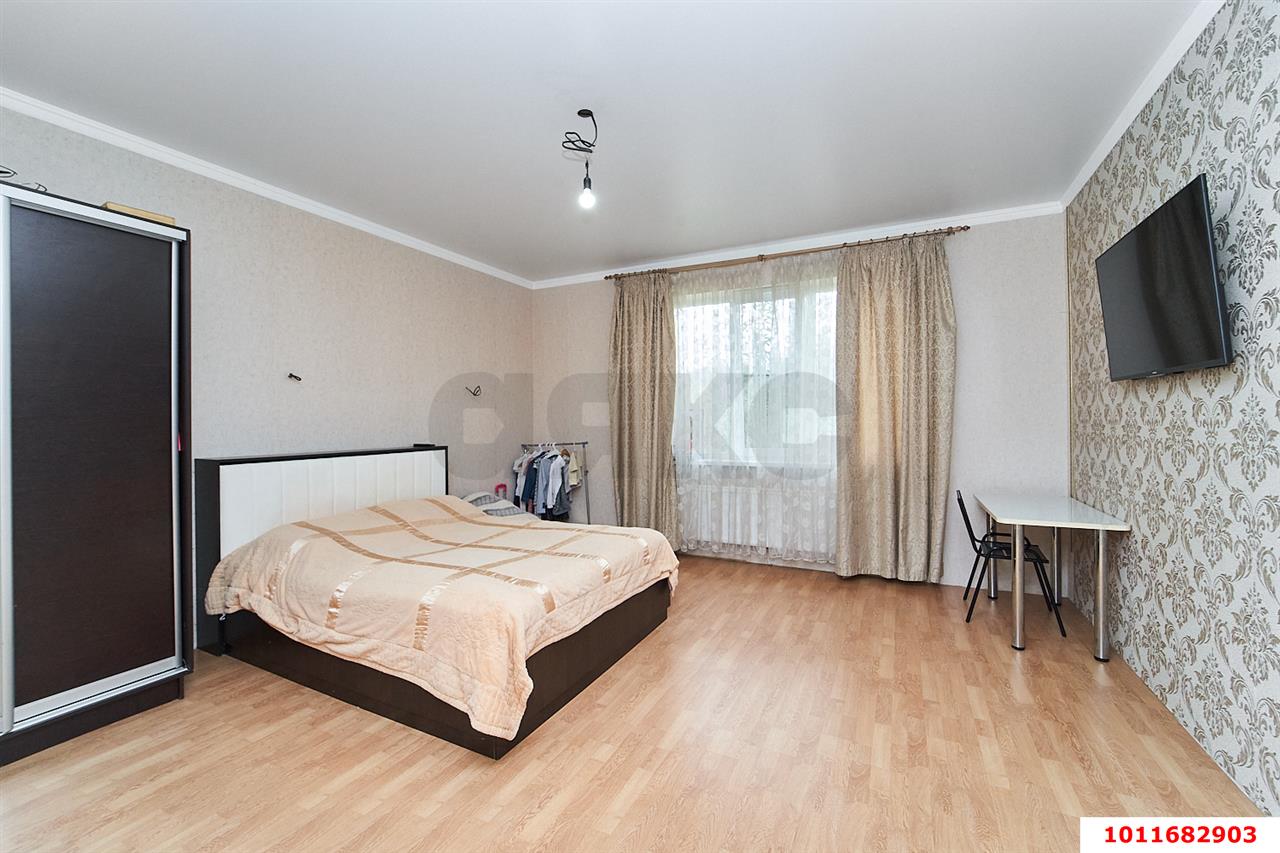Фото №13: Дом 296&nbsp;м² + 6&nbsp;сот., 3&nbsp;эт. - Южный, п. коттеджный  Знание, ул. имени Цезаря Куникова, 18