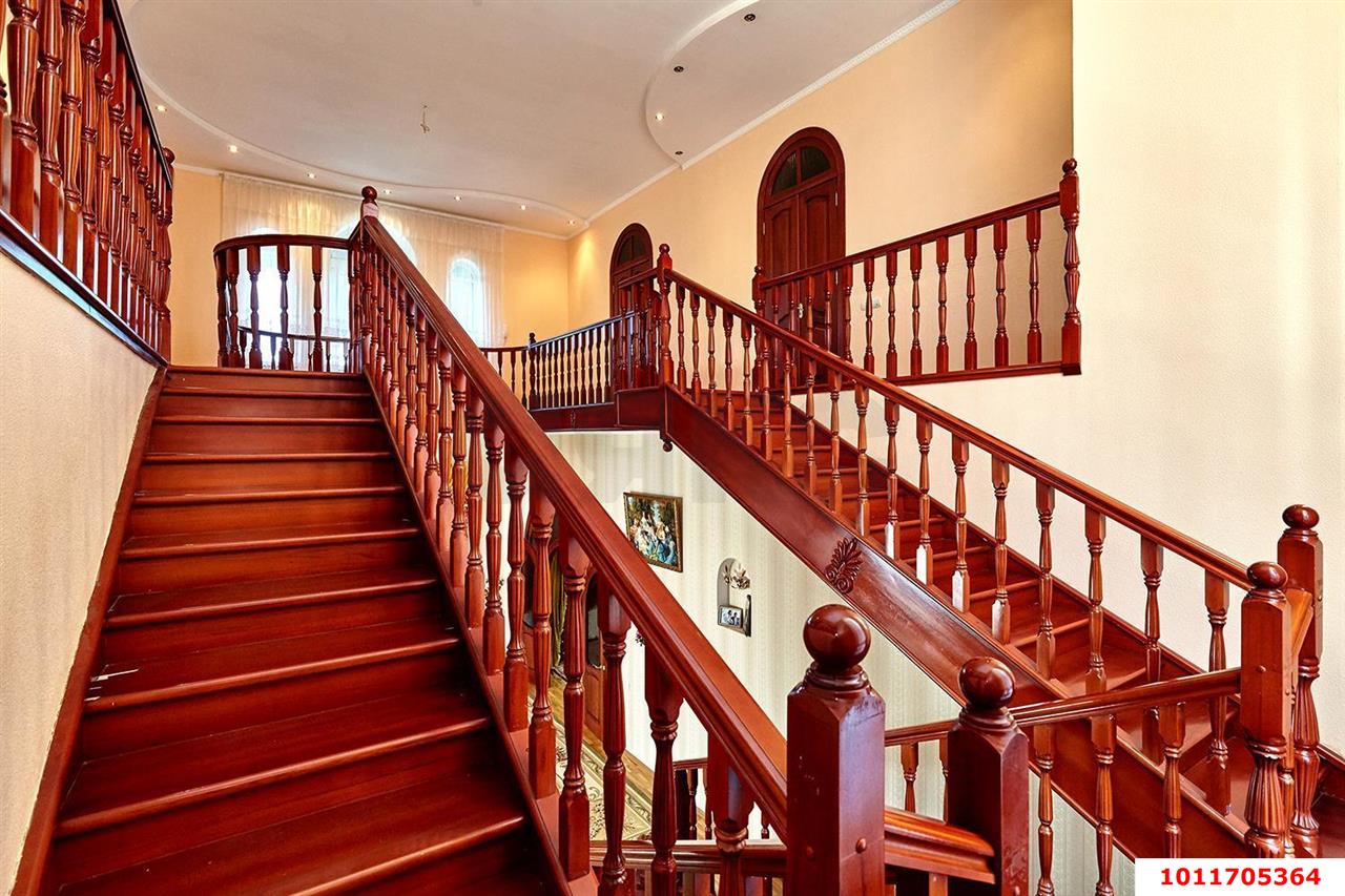 Фото №12: Дом 325&nbsp;м² + 6&nbsp;сот., 2&nbsp;эт. - Краснодар, Западный внутригородской округ, мкр. Фестивальный, ул. Бабушкина, 126