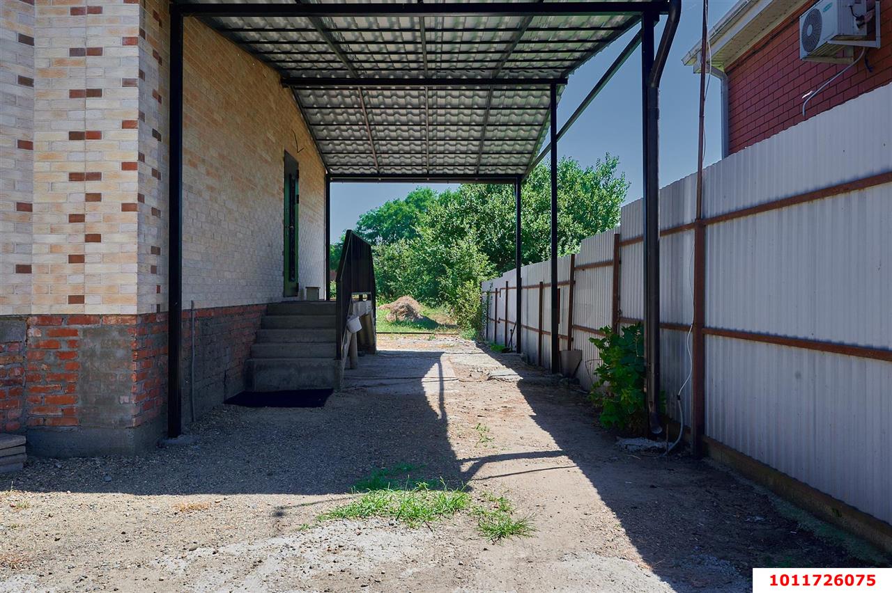 Фото №4: Дом 260&nbsp;м² + 10&nbsp;сот., 3&nbsp;эт. - Старокорсунская, мкр. Карасунский внутригородской округ, ул. Октябрьская, 112