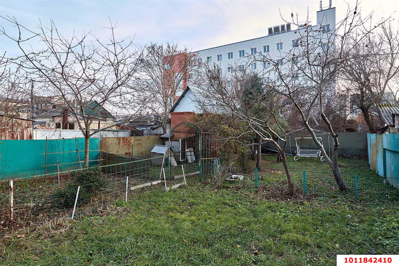 Фото №3: Дом 62&nbsp;м² + 6.7&nbsp;сот., 1&nbsp;эт. - Краснодар, Центральный внутригородской округ, мкр. Центральный, ул. Володи Головатого, 328