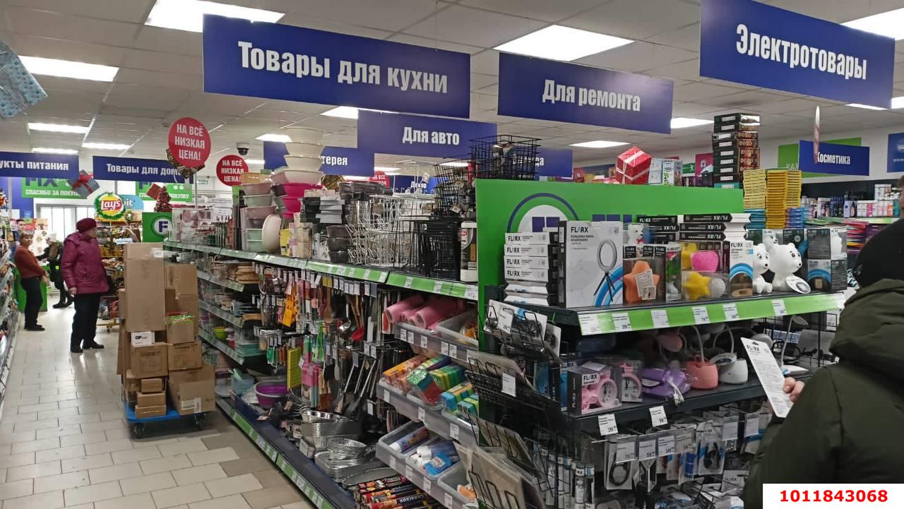 Фото №7: Торговое помещение 253&nbsp;м², 1/1&nbsp;эт. - Стародеревянковская, ул. Красная, 141