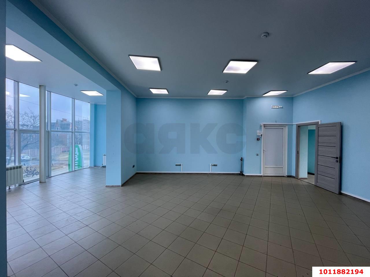 Фото №3: Отдельное здание 353&nbsp;м², 1/3&nbsp;эт. - Краснодар, мкр. Западный внутригородской округ, ул. Рашпилевская, 234