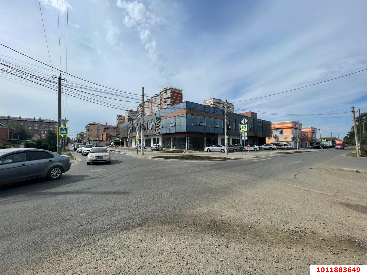 Фото №1: Отдельное здание 270&nbsp;м², 1/2&nbsp;эт. - Краснодар, Прикубанский внутригородской округ, Калинино, мкр. Завод Радиоизмерительных Приборов, ул. 1 Мая, 493/22