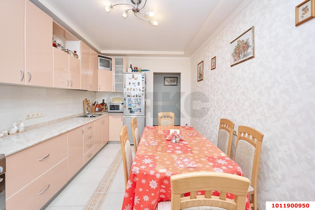 Фото №7: 3-комнатная квартира 110&nbsp;м², 7/10&nbsp;эт. - Краснодар, Прикубанский внутригородской округ, мкр. Краевая Клиническая Больница, ул. Черкасская, 53