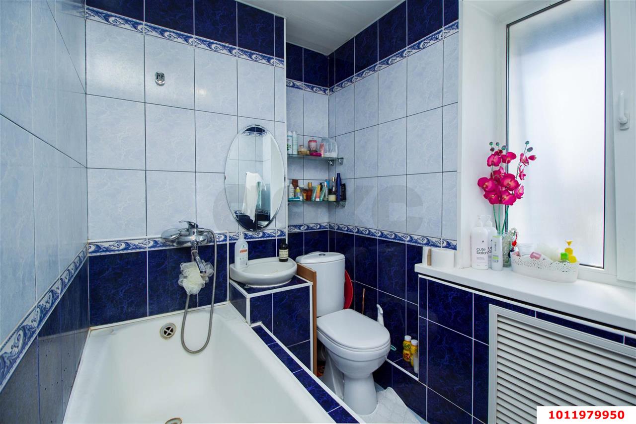 Фото №3: 2-комнатная квартира 70&nbsp;м², 3/3&nbsp;эт. - Краснодар, Центральный внутригородской округ, Покровка, мкр. Центральный, ул. Новокузнечная, 88