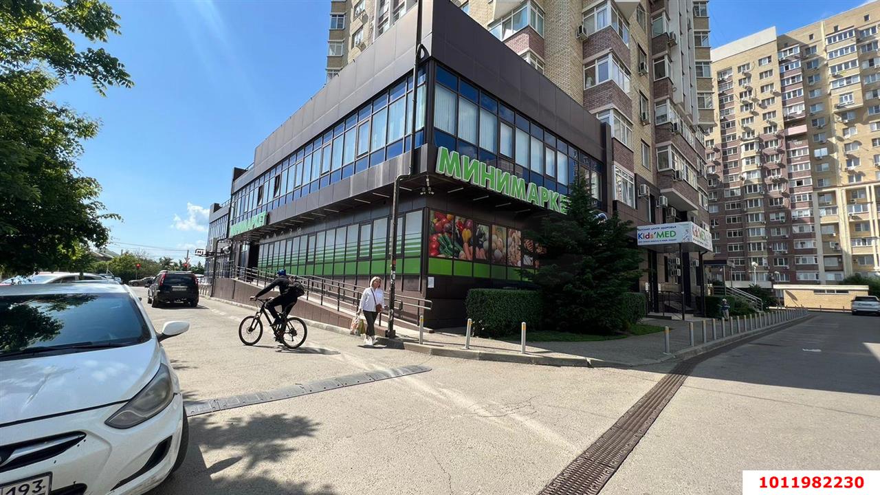 Фото №3: Торговое помещение 229&nbsp;м², 1/2&nbsp;эт. - Краснодар, Прикубанский внутригородской округ, 40 лет Победы, мкр. жилой комплекс Симфония, ул. Российская, 72/1к1