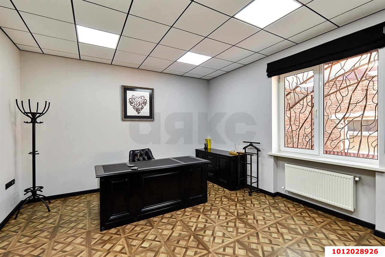 Фото №8: Отдельное здание 505&nbsp;м², 1/3&nbsp;эт. - Краснодар, Западный внутригородской округ, мкр. Центральный, ул. Чапаева, 14