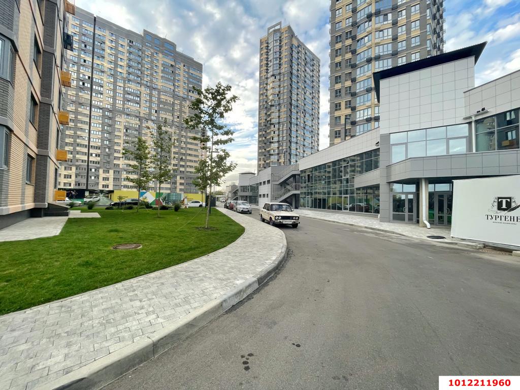 Фото №3: 2-комнатная квартира 61&nbsp;м², 13/25&nbsp;эт. - Краснодар, Карасунский внутригородской округ, мкр. ЖК Сказка Град, ул. имени В.Н. Мачуги, 166Ак1