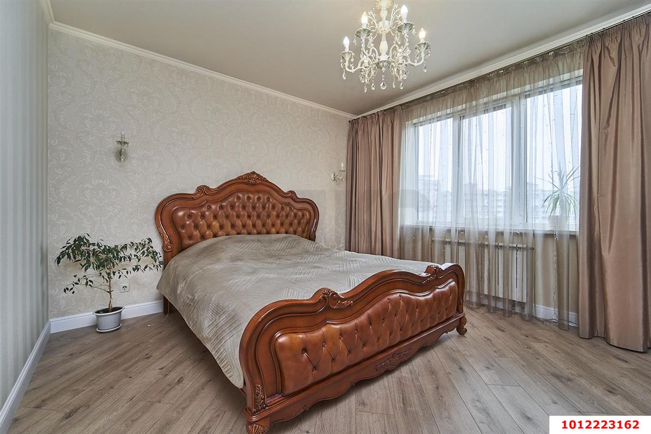 Фото №4: 2-комнатная квартира 90&nbsp;м², 14/24&nbsp;эт. - Краснодар, Западный внутригородской округ, мкр. Центральный, ул. Кубанская Набережная, 31/1