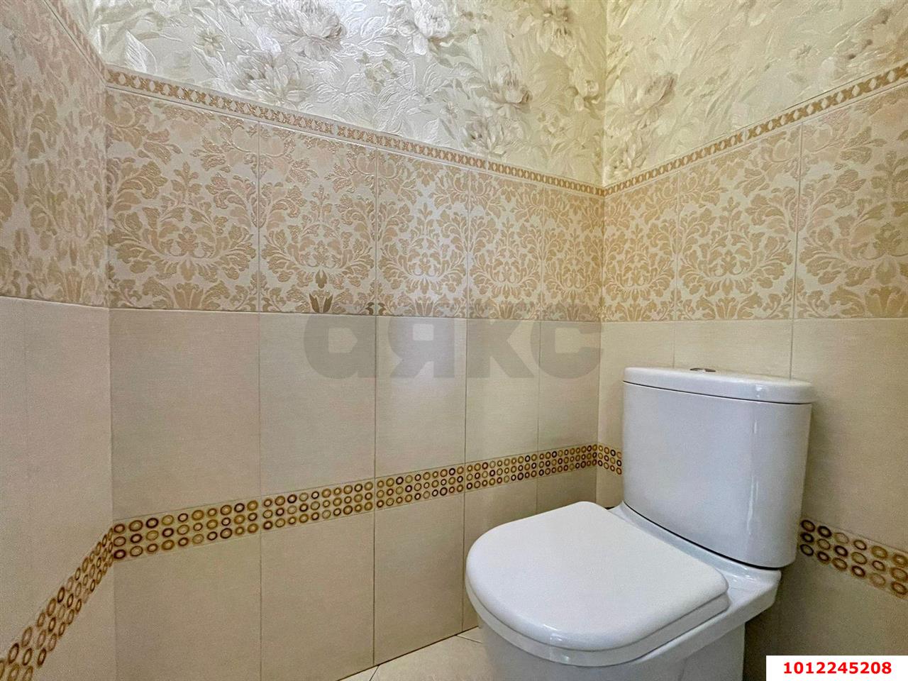 Фото №8: Дом 280&nbsp;м² + 16&nbsp;сот., 2&nbsp;эт. - Курганинск, ул. Пионерская, 33