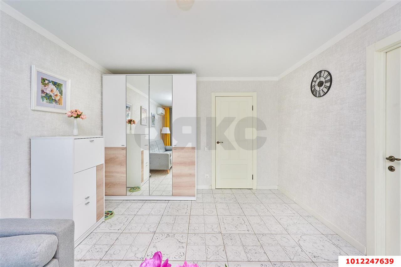 Фото №8: 3-комнатная квартира 69&nbsp;м², 3/9&nbsp;эт. - Краснодар, Центральный внутригородской округ, мкр. Центральный, ул. Мира, 37