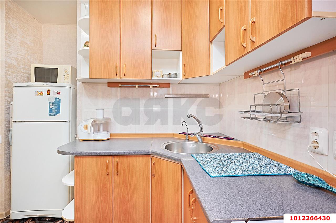 Фото №7: 2-комнатная квартира 43&nbsp;м², 2/5&nbsp;эт. - Краснодар, мкр. Западный внутригородской округ, ул. 4-я Линия Нефтяников, 18