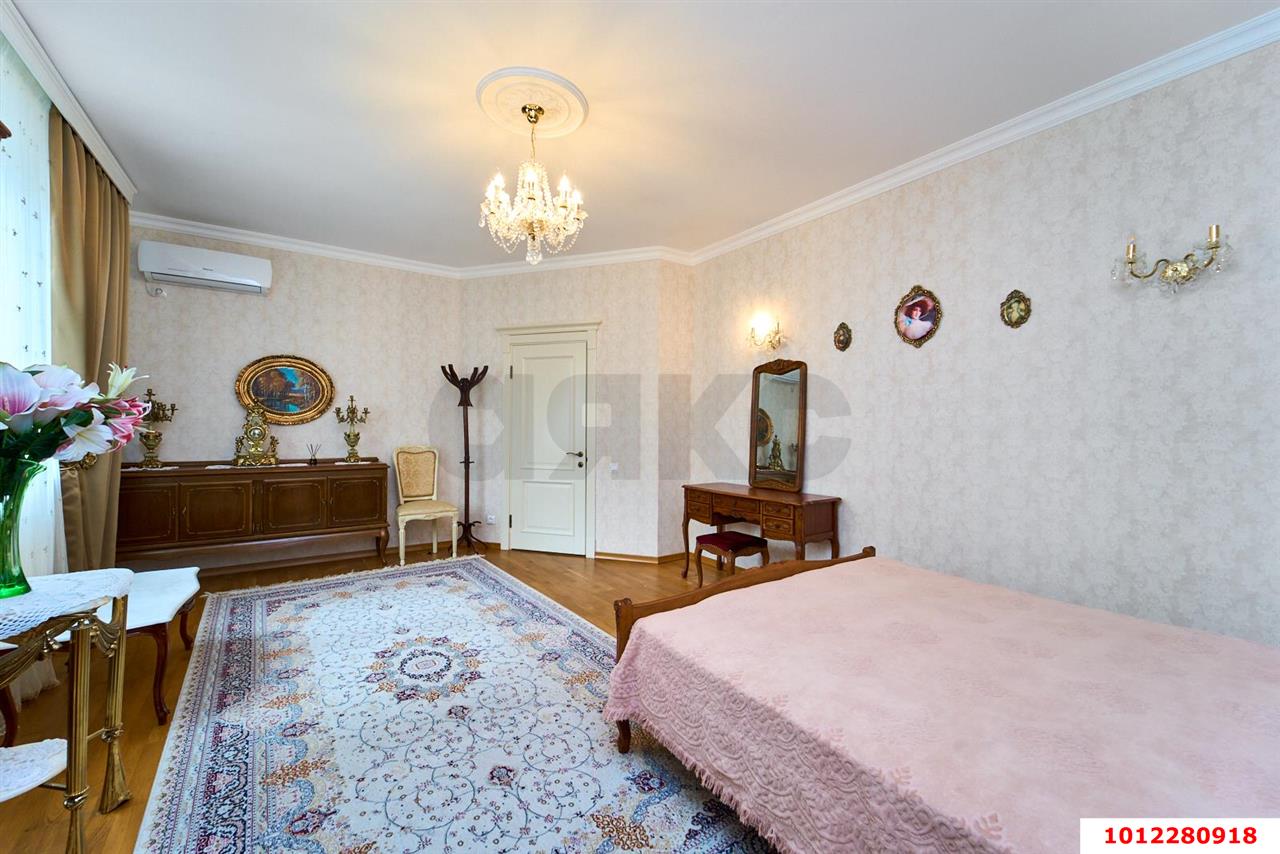 Фото №10: 2-комнатная квартира 90&nbsp;м², 3/8&nbsp;эт. - Краснодар, Прикубанский внутригородской округ, мкр. Музыкальный, ул. имени Дунаевского И.И., 8