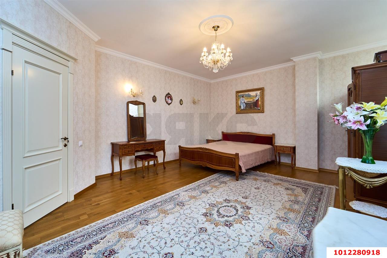 Фото №11: 2-комнатная квартира 90&nbsp;м², 3/8&nbsp;эт. - Краснодар, Прикубанский внутригородской округ, мкр. Музыкальный, ул. имени Дунаевского И.И., 8