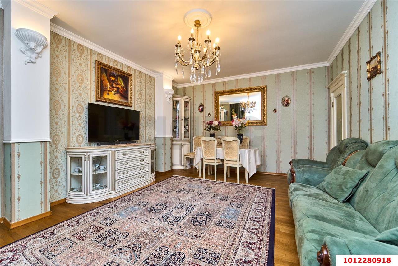 Фото №7: 2-комнатная квартира 90&nbsp;м², 3/8&nbsp;эт. - Краснодар, Прикубанский внутригородской округ, мкр. Музыкальный, ул. имени Дунаевского И.И., 8
