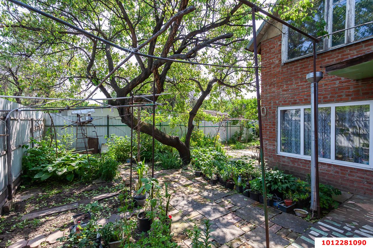 Фото №3: Часть дома 129&nbsp;м² + 8&nbsp;сот., 2&nbsp;эт. - Краснодар, Центральный внутригородской округ, мкр. Центральный, ул. Будённого, 274