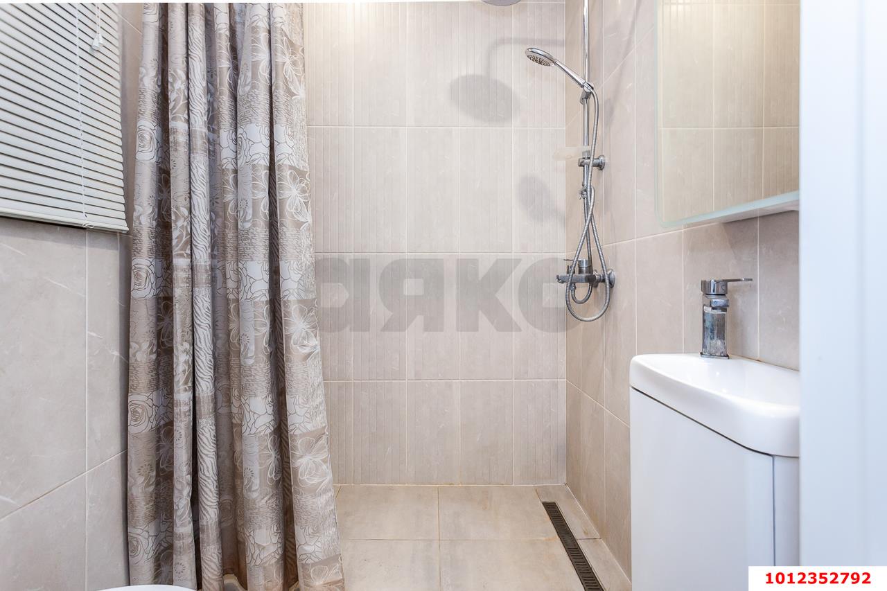 Фото №8: 2-комнатная квартира 78&nbsp;м², 21/24&nbsp;эт. - Краснодар, Карасунский внутригородской округ, Черёмушки, мкр. ЖК Рекорд, ул. Новороссийская, 90/2к1