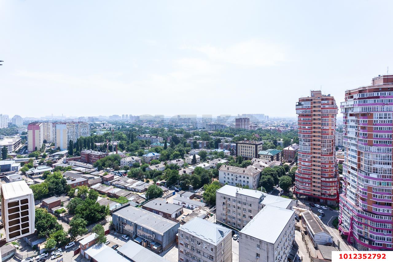 Фото №4: 2-комнатная квартира 78&nbsp;м², 21/24&nbsp;эт. - Краснодар, Карасунский внутригородской округ, Черёмушки, мкр. ЖК Рекорд, ул. Новороссийская, 90/2к1