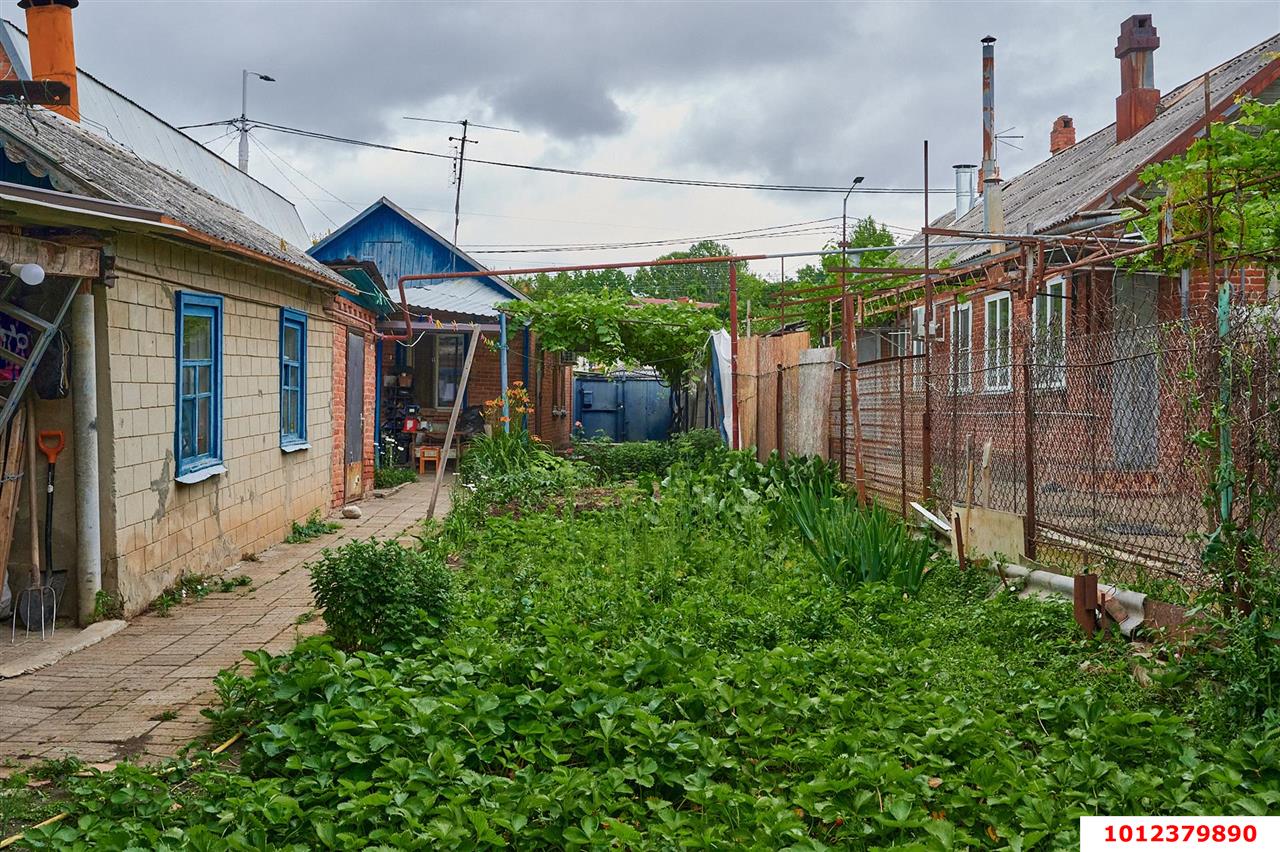 Фото №4: Дом 40&nbsp;м² + 3.7&nbsp;сот., 1&nbsp;эт. - Краснодар, Западный внутригородской округ, мкр. Сельскохозяйственный Институт, ул. Алма-Атинская, 36