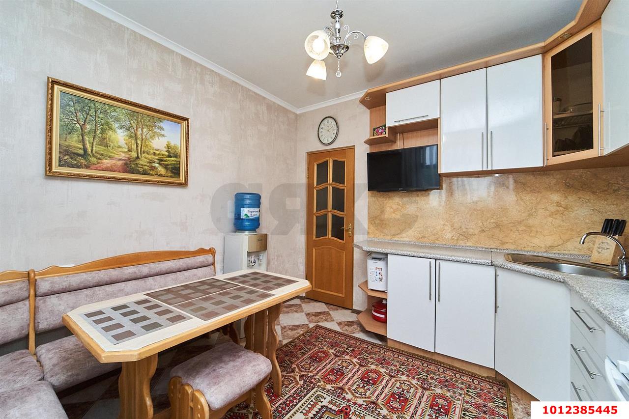 Фото №2: 4-комнатная квартира 95&nbsp;м², 5/5&nbsp;эт. - Краснодар, Карасунский внутригородской округ, мкр. Камвольно-суконный Комбинат, ул. Онежская, 5/1
