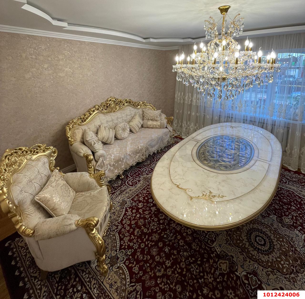 Фото №2: Дом 284&nbsp;м² + 3&nbsp;сот., 2&nbsp;эт. - Краснодар, Центральный внутригородской округ, мкр. Центральный, ул. Будённого, 220