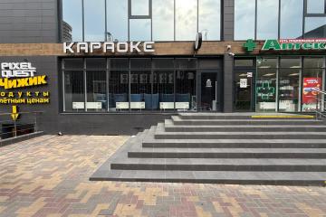 Фото №1: Торговое помещение 169&nbsp;м², 1/2&nbsp;эт. - Краснодар, мкр. имени Петра Метальникова, ул. Петра Метальникова, 28
