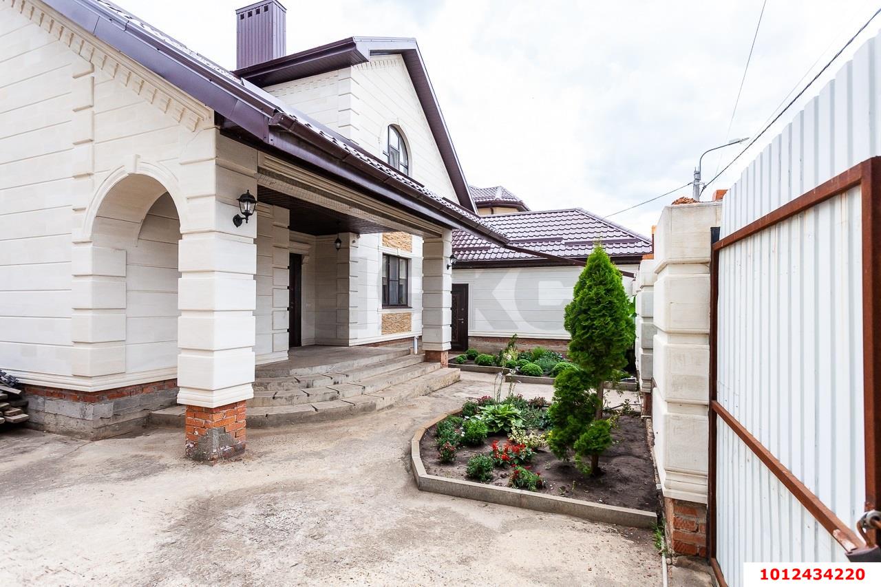 Фото №2: Дом 325&nbsp;м² + 7.98&nbsp;сот., 2&nbsp;эт. - Ленина, Карасунский внутригородской округ, мкр. территория ДНТ Виктория, ул. Парковая, 26