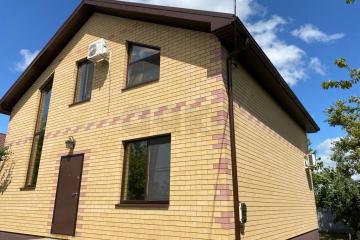 Фото №1: Дом 128 м² + 4 сот., 2 эт. - Делюшес, мкр. Прикубанский внутригородской округ, ул. Урожайная
