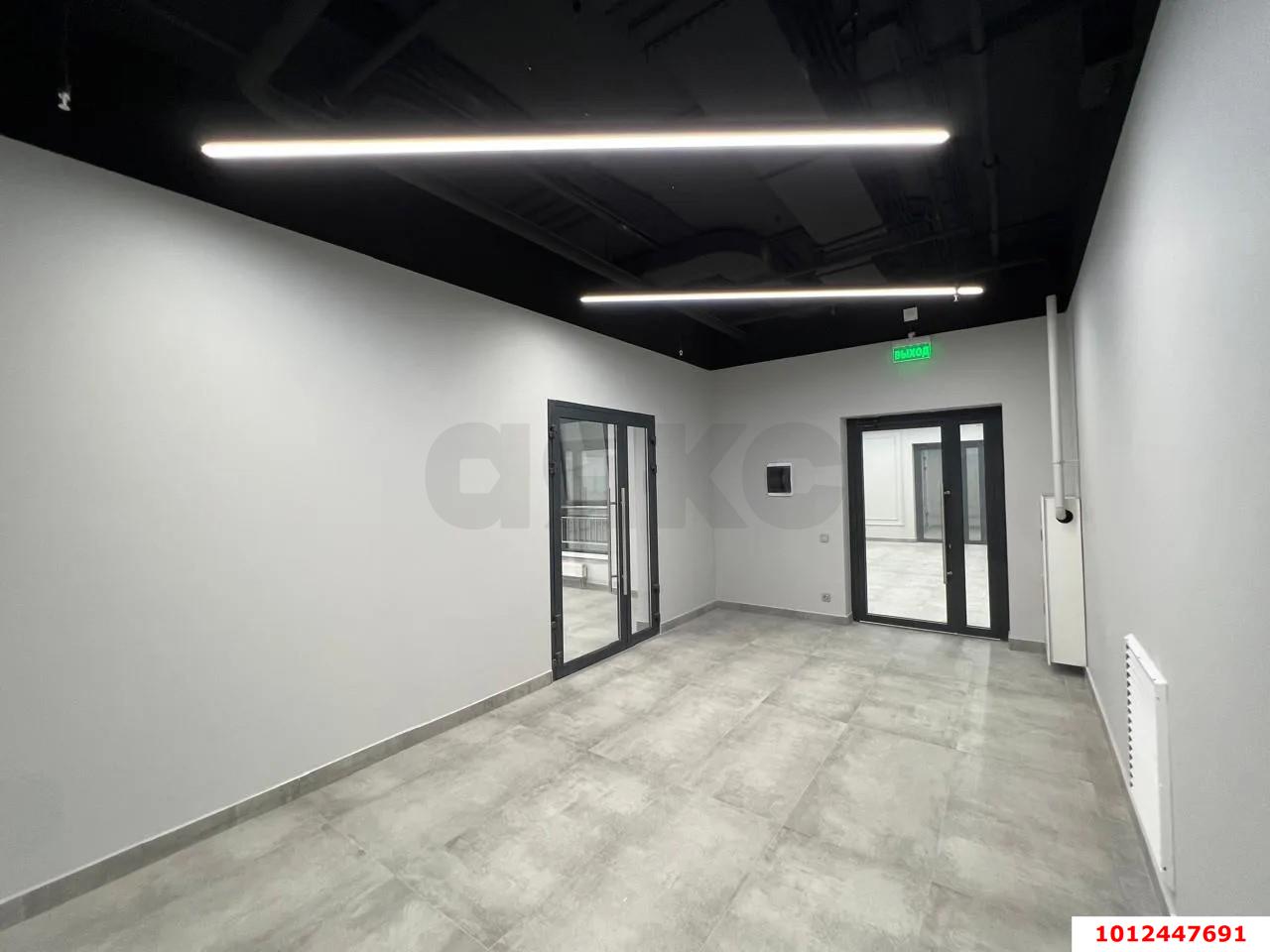 Фото №4: Офисное помещение 220&nbsp;м², 8/13&nbsp;эт. - Краснодар, Прикубанский внутригородской округ, Завод Измерительных Приборов, мкр. ЖК Девелопмент Плаза, ул. имени 40-летия Победы, 33Г