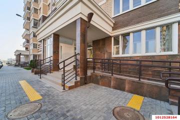 Фото №1: 1-комнатная квартира 48 м², 10/16 эт. - Краснодар, мкр. ЖК Красная Площадь, ул. им. Мурата Ахеджака, 12к1