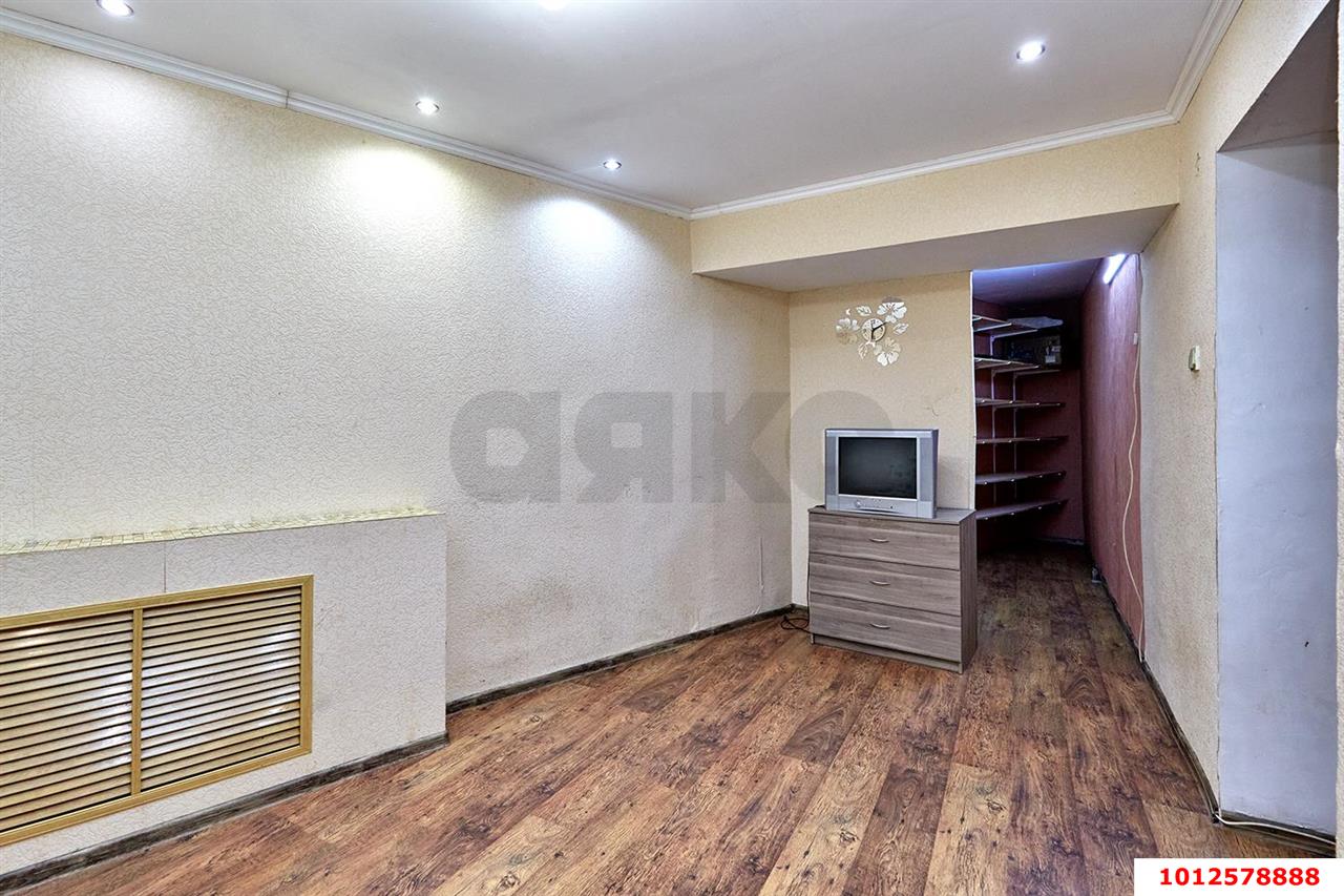 Фото №4: 4-комнатная квартира 86&nbsp;м², 9/9&nbsp;эт. - Краснодар, Прикубанский внутригородской округ, мкр. Краевая Клиническая Больница, ул. имени 40-летия Победы, 63