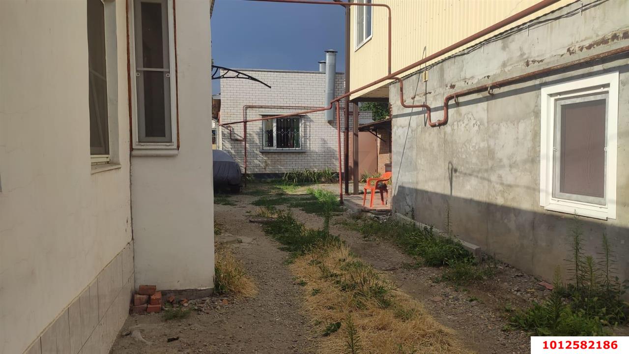 Фото №3: Часть дома 52&nbsp;м² + 1&nbsp;сот., 1&nbsp;эт. - Краснодар, Центральный внутригородской округ, мкр. Центральный, ул. Будённого, 189