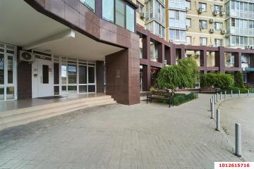 Фото №1: 2-комнатная квартира 79&nbsp;м², 13/24&nbsp;эт. - Краснодар, мкр. жилой комплекс Триумф, ул. имени П.М. Гаврилова, 27
