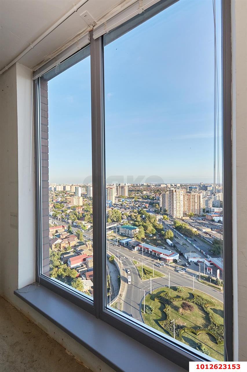 Фото №5: 2-комнатная квартира 69&nbsp;м², 23/23&nbsp;эт. - Краснодар, Западный внутригородской округ, ЖК Новый Город, мкр. Юбилейный, ул. Генерала Шифрина, 1