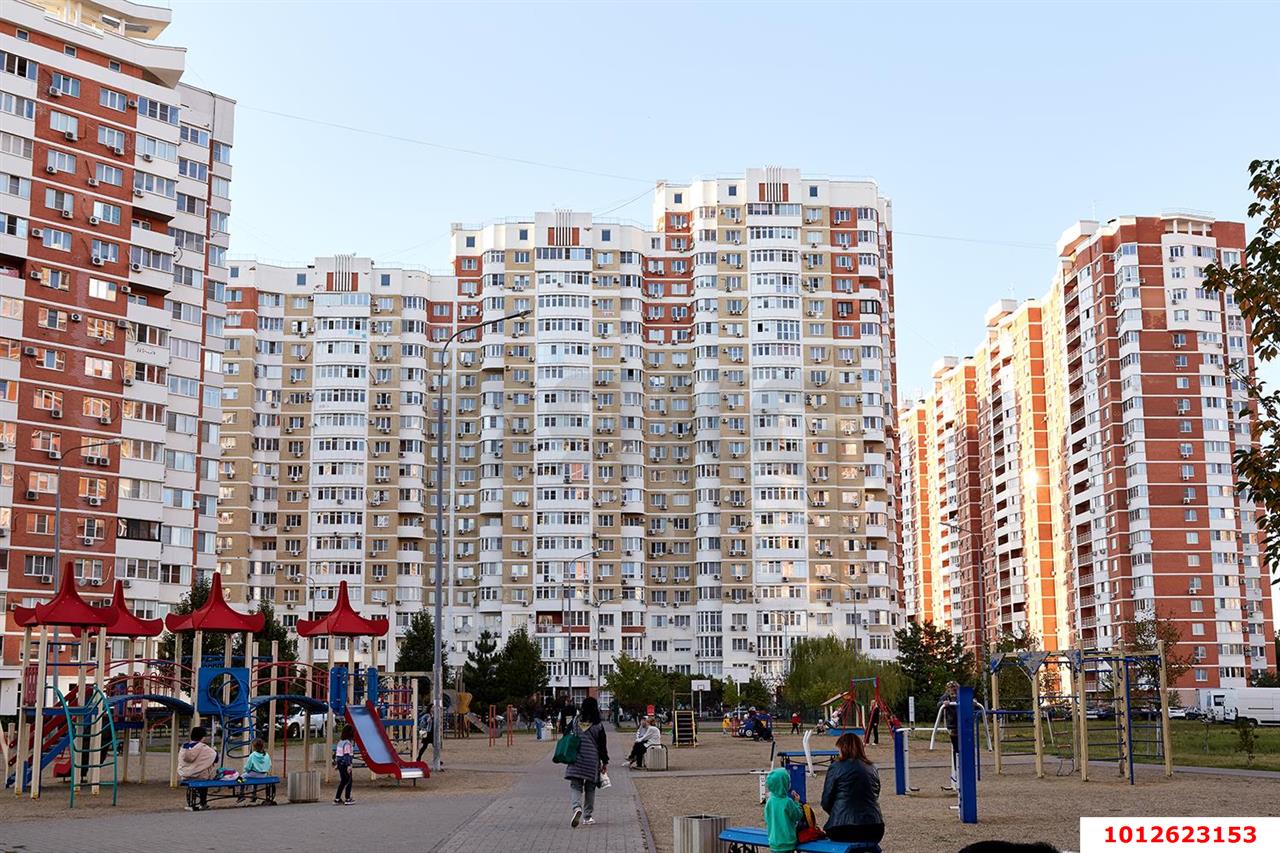 Фото №3: 2-комнатная квартира 69&nbsp;м², 23/23&nbsp;эт. - Краснодар, Западный внутригородской округ, ЖК Новый Город, мкр. Юбилейный, ул. Генерала Шифрина, 1