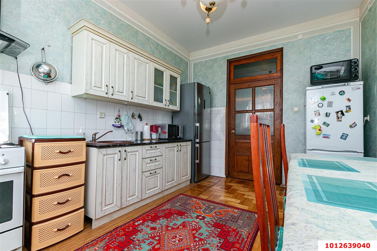 Фото №13: Дом 450&nbsp;м² + 7&nbsp;сот., 3&nbsp;эт. - Краснодар, Прикубанский внутригородской округ, мкр. Славянский, ул. Заполярная, 22