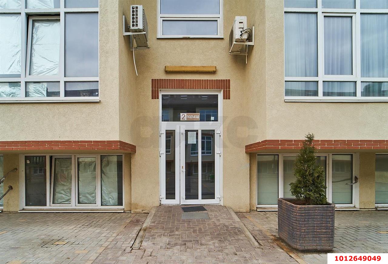 Фото №1: Студия 26&nbsp;м², 4/4&nbsp;эт. - Краснодар, Прикубанский внутригородской округ, мкр. Фестивальный, ул. Сергея Михалёва, 2Б
