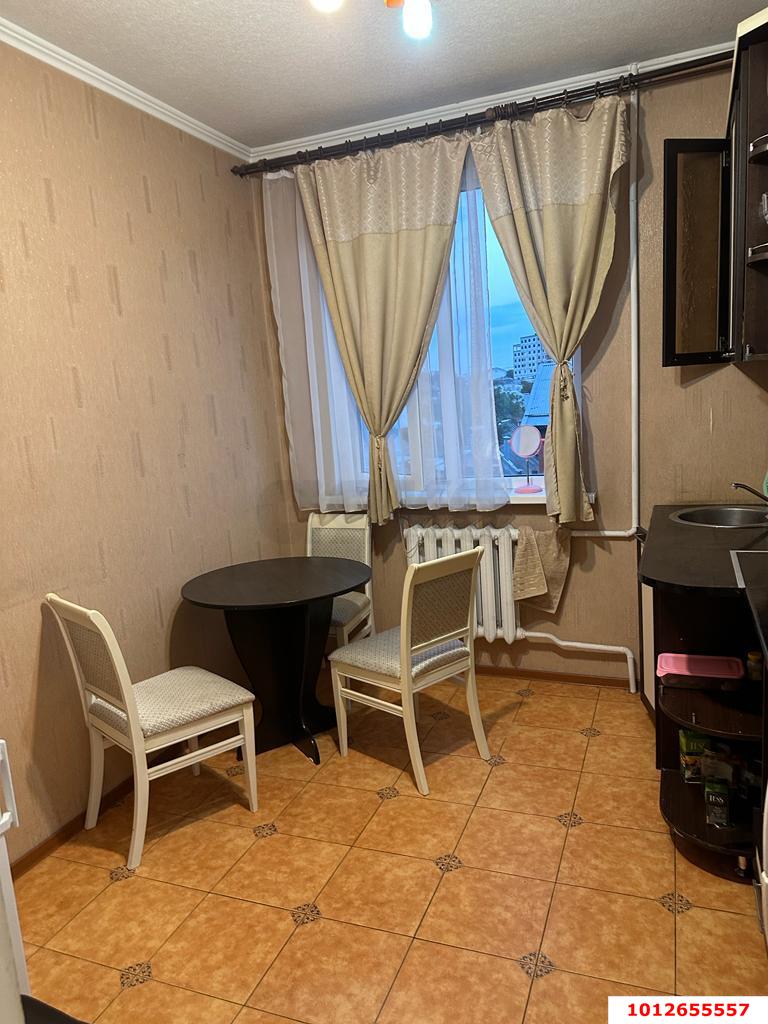 Фото №5: 1-комнатная квартира 41&nbsp;м², 3/3&nbsp;эт. - Краснодар, Центральный внутригородской округ, Покровка, мкр. Центральный, ул. Ломоносова, 14