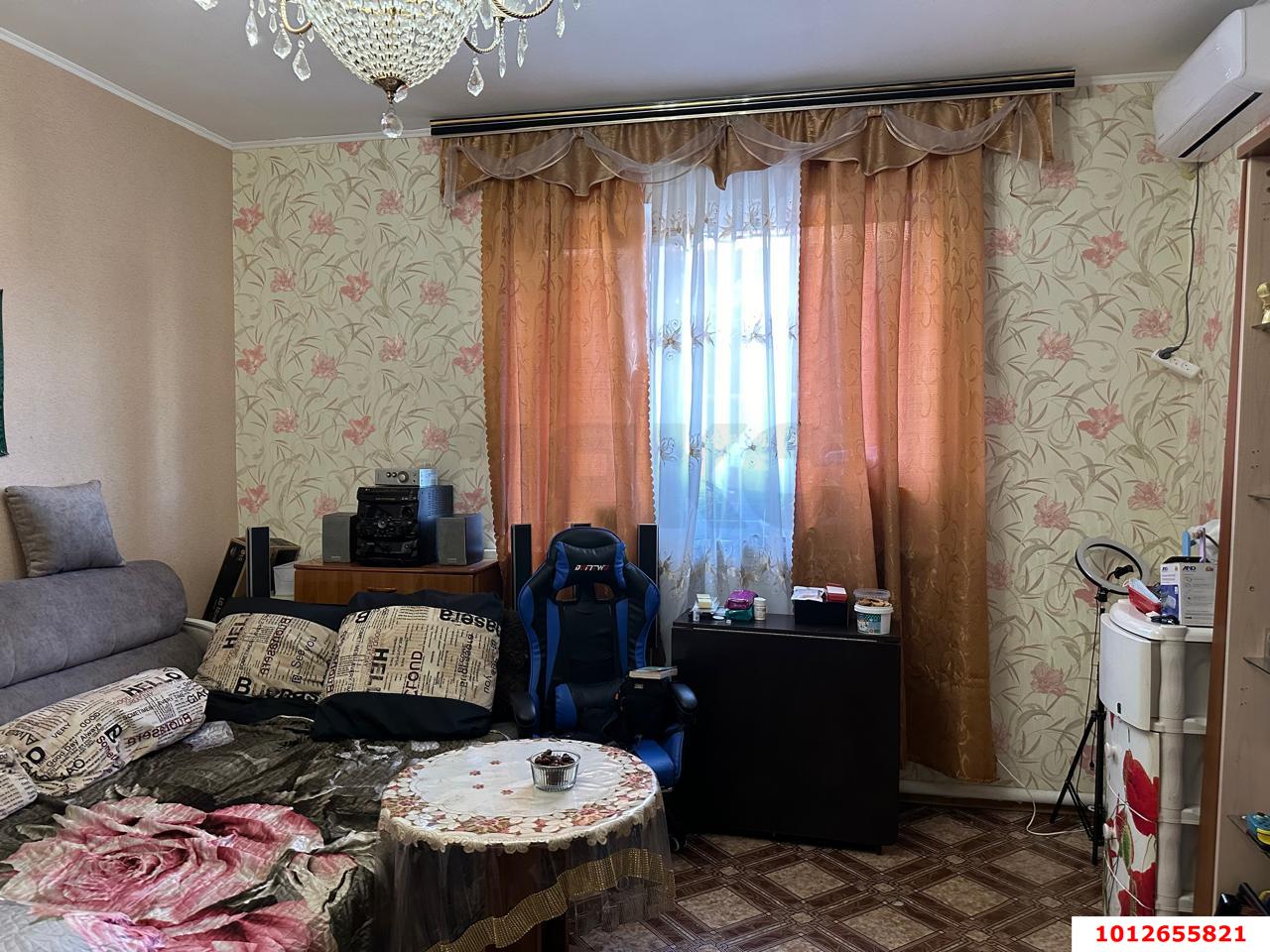 Фото №1: 1-комнатная квартира 34&nbsp;м², 1/3&nbsp;эт. - Краснодар, Центральный внутригородской округ, Покровка, мкр. Центральный, ул. Ломоносова, 86