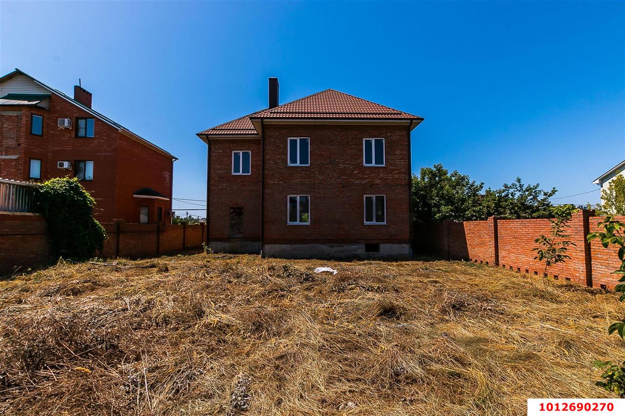 Фото №3: Дом 232&nbsp;м² + 7.5&nbsp;сот., 2&nbsp;эт. - Краснодар, Прикубанский внутригородской округ, мкр. Горхутор, ул. Яхонтовая, 30