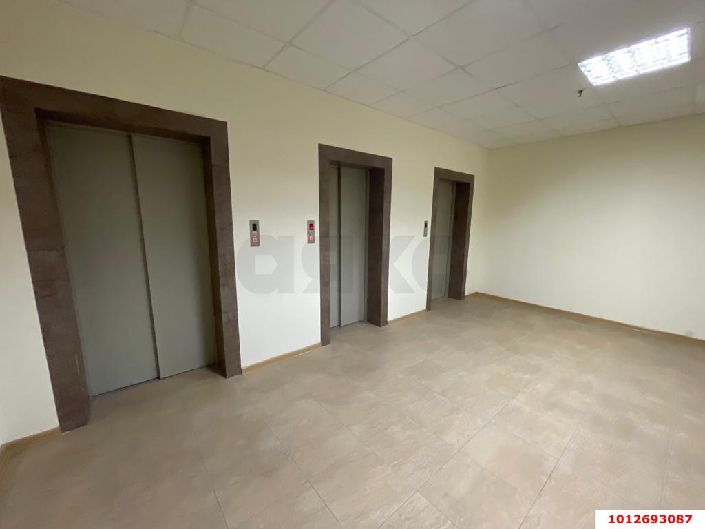 Фото №1: Офисное помещение 567&nbsp;м², 3/14&nbsp;эт. - Краснодар, Западный внутригородской округ, мкр. Центральный, ул. Гимназическая, 32