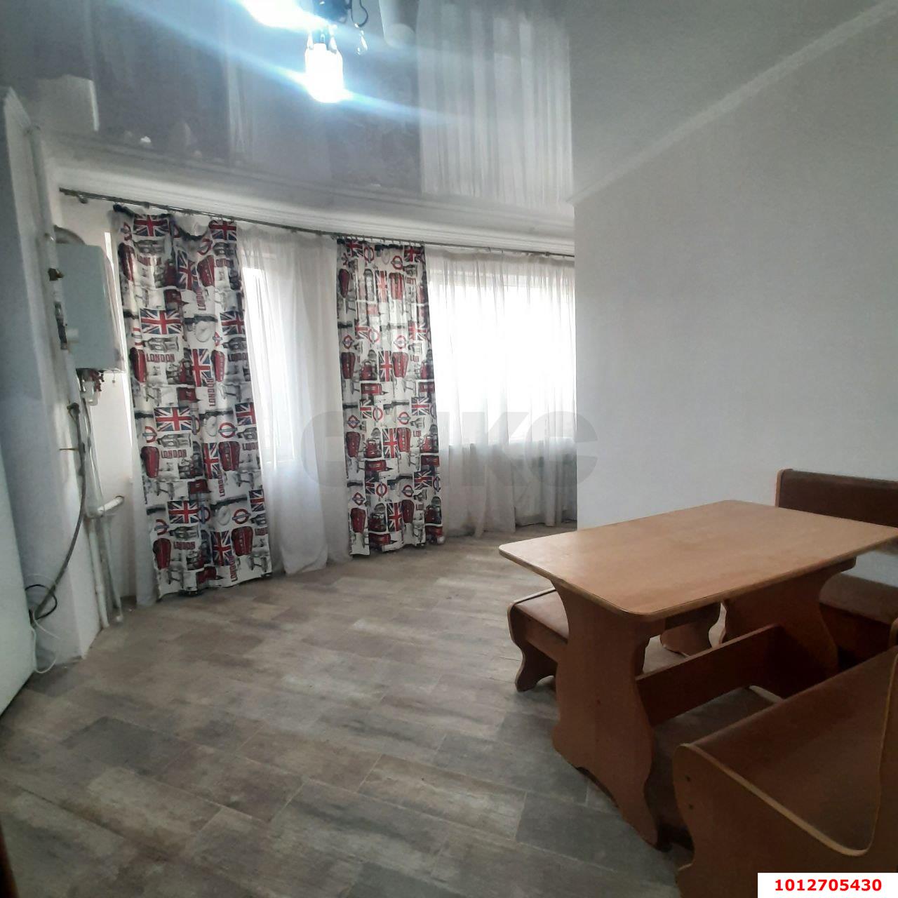 Фото №5: 2-комнатная квартира 53&nbsp;м², 1/4&nbsp;эт. - Яблоновский, пер. 2-й Первомайский, 15