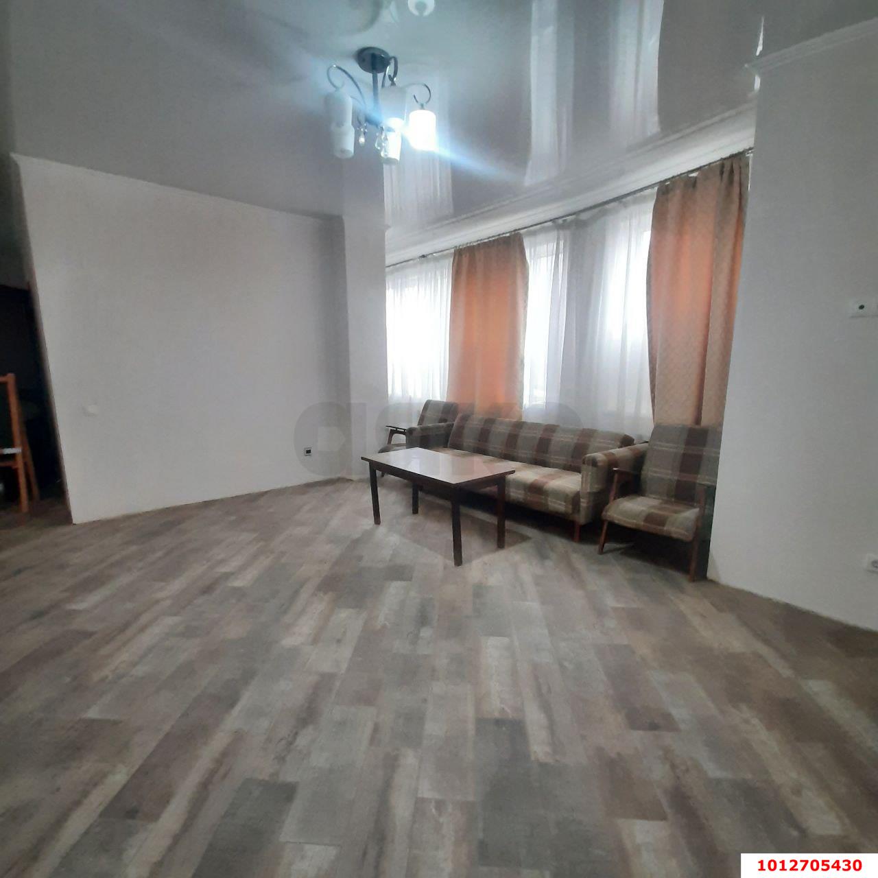 Фото №2: 2-комнатная квартира 53&nbsp;м², 1/4&nbsp;эт. - Яблоновский, пер. 2-й Первомайский, 15