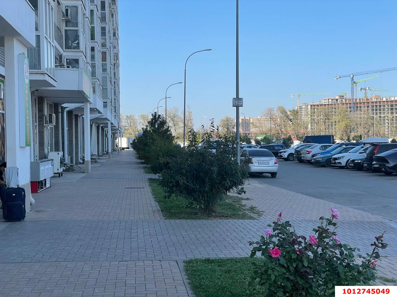 Фото №4: Торговое помещение 97&nbsp;м², 1/17&nbsp;эт. - Краснодар, Прикубанский внутригородской округ, мкр. жилой комплекс Сармат, ул. Западный Обход, 65к1