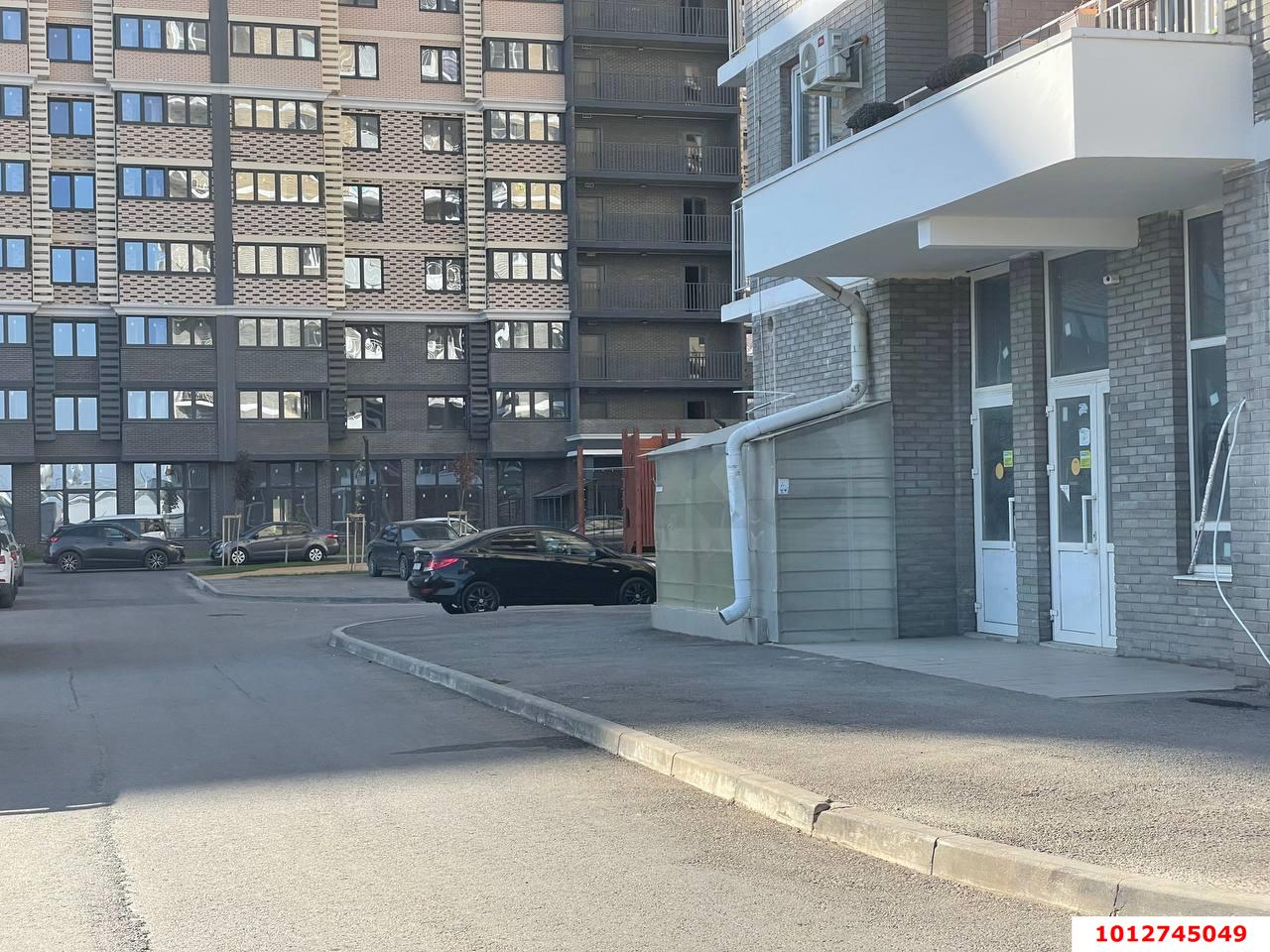 Фото №5: Торговое помещение 97&nbsp;м², 1/17&nbsp;эт. - Краснодар, Прикубанский внутригородской округ, мкр. жилой комплекс Сармат, ул. Западный Обход, 65к1