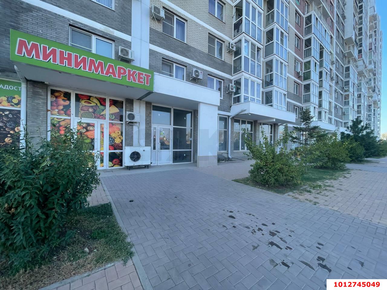 Фото №6: Торговое помещение 97&nbsp;м², 1/17&nbsp;эт. - Краснодар, Прикубанский внутригородской округ, мкр. жилой комплекс Сармат, ул. Западный Обход, 65к1