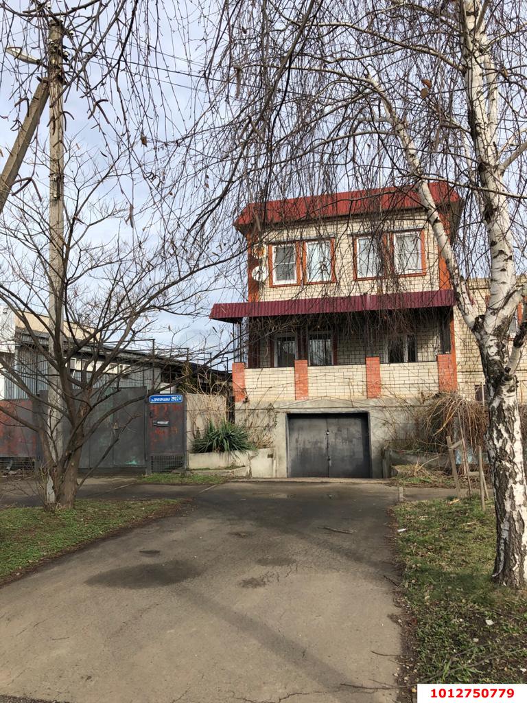 Фото №2: Дом 339&nbsp;м² + 6&nbsp;сот., 3&nbsp;эт. - Краснодар, Прикубанский внутригородской округ, Калинино, мкр. Завод Радиоизмерительных Приборов, ул. Пригородная, 291/2
